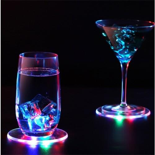 5Pcs 10CM Acrylic LED Flashing Coasters Light Up Cocktail Wine Glass Cup Mat for Xams Bar Event Holiday Wedding Party Decoration