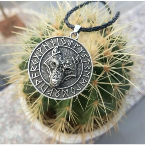LANGHONG 1pcs Norse Viking Wolf Head Necklace Original Animal Jewelry Wolf Head hange Runes Necklace
