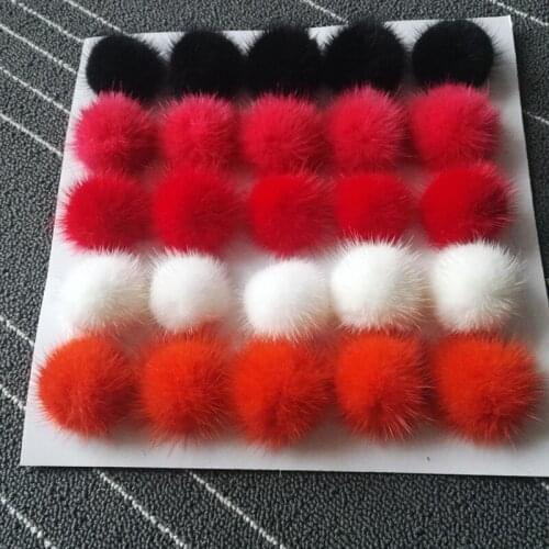 16pcs/lot 6cm Natural Real Mink Fur Ball Pom Poms Fluffy Fur Pompom DIY Women Kids Winter Hat Skullies Beanies Knitted Cap R11