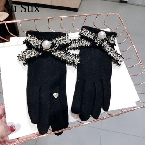 Winter Cute Bow Pearl Touch Screen Gloves Women Keep Warm Wool Solid Gloves Female New Korea