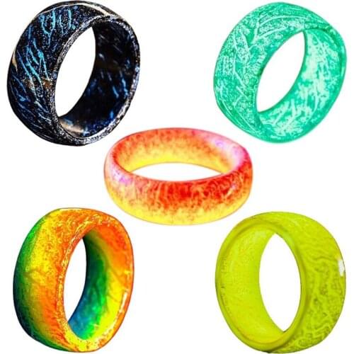 New Cool Luminous Crack Ring Creative Crack Night Glow Ring Men And Women Jewelry Gifts Kids Toys