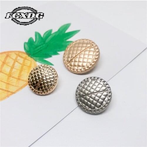 10Pcs Round Golden Sewing Buttons for Coat Fashion Metal Decorative Buttons for Clothing Handmade DIY Sewing Accessories Buttons