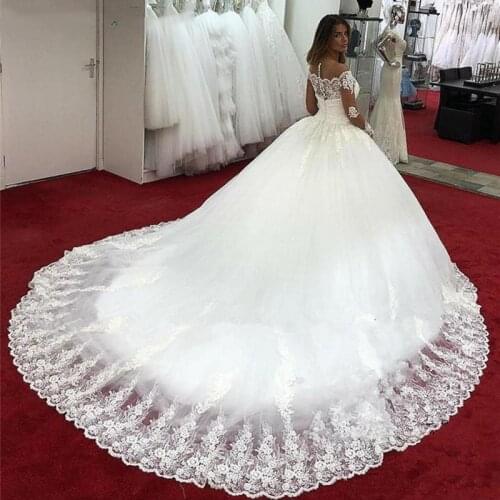 Ball Gown Princess Wedding Dresses Classic Design Long Sleeve Sheer Neck Lace Tulle Royal 2021 Bridal Gowns Gorgeous Custom Made