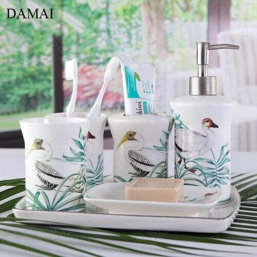 Creativity Bird Painting Bathroom Accessories Set Ceramic American Pastoral Decals Five Piece Set Shower Accessories Organizer