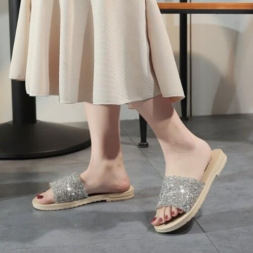 Spring Summer Foot Covering 2021 New Style Man-made Diamond Thick Bottomed Fashion Adult Sandals Womens Flat Heel A- Line Y