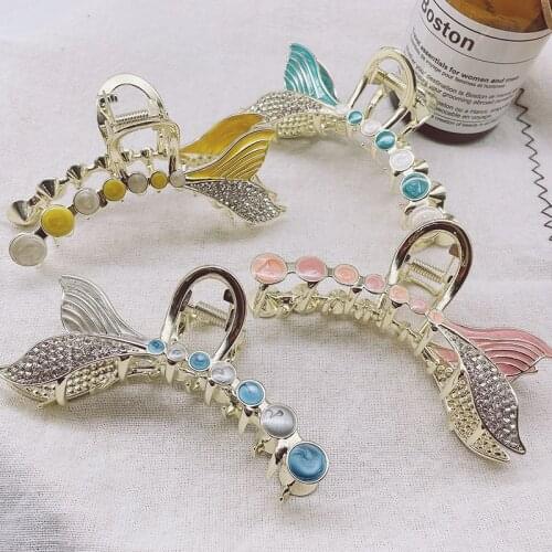 Medium Size Elegant Women Fish Tail Colourful Hollow Out Luxury Metal Hair Claw Clip Clamps Crab Hairpin Korean Accessories
