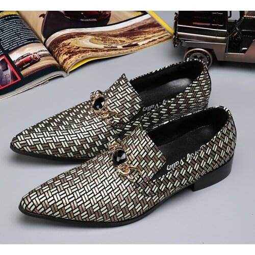 Classic handmade braided leather slip on loafers velvet shoes male slippers pointed toe causal men office shoes italian brogues