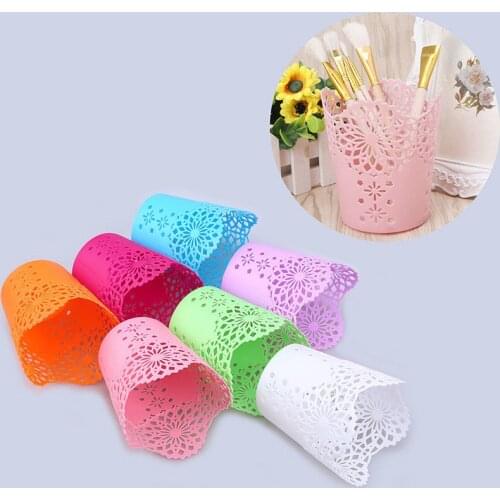 Lace Hollow Flower Brush Storage Makeup Brush Pen Pencil Pot Holder Container Desk Organizer Flower Vase Pot Gift