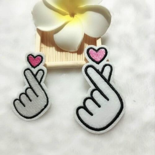20pcs/lot Embroidery Patches Letters Heart Hand Gestures Clothing Accessories Heat Transfer Badge Iron Clothes