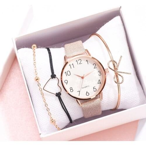 Montres Woman accesories Stylish small and delicate European beauty fresh simple casual bracelet watch set Womens quartz watch