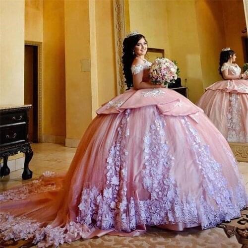 Gorgeous Sweet 16 Pink Quinceanera Dresses With White Applique Sheer Neck Ball Gown Prom Dress Tulle Tiered Masquerade Gowns
