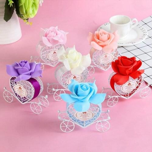 Rose Flower Wedding Gift Box with Ribbon Happy Wedding Day Sweet Favors Boxes Romantic Pumpkin Carriage Iron Metal Candy Box