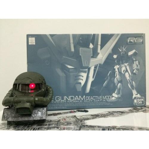 Original Bandai Gundam Model Rg 1/144 At-x105 Strike Gandum Deative Mode Plastic Model Kit
