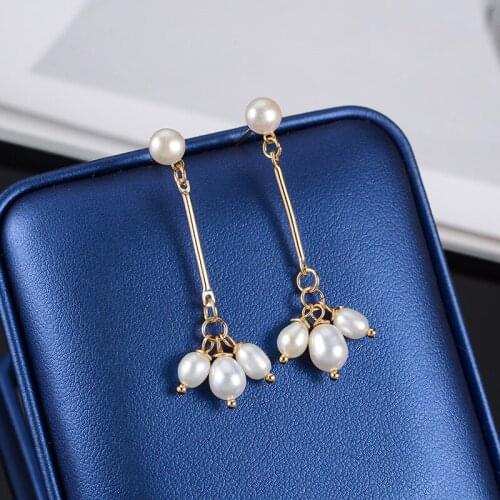 Dorado 2021 New Arrival Fashion Luxury Simulated Pearl Drop Dangle Earrings For Women Simple Fashion Wedding Jewelry Accessories