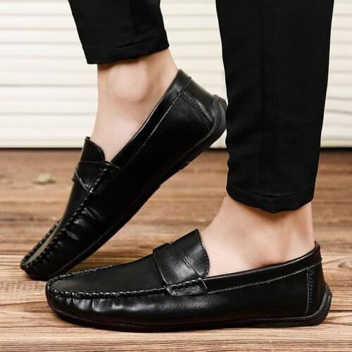 Zapatos de hombre 2020 genuine Leather Sneakers Mens Luxury Shoes Designer Black Shoe Men Fashio Flats Slip On Casual Sneakers