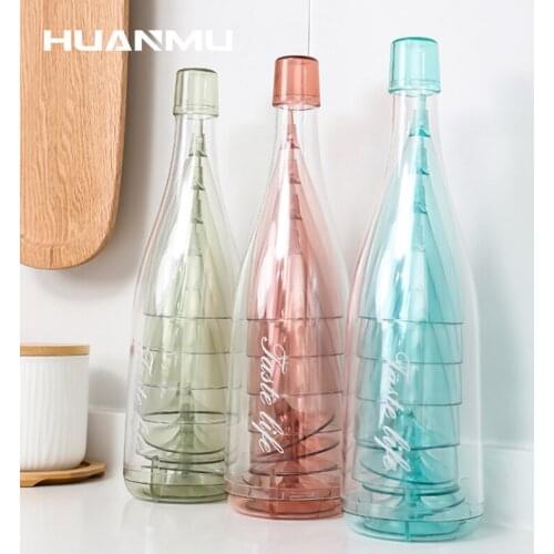 Portable Wine Glass Plastic Cocktail Goblet Traveler Bar KTV Red Wine Glass PS Transparent 5 Wine Glasses + 1 Wine Bottle Set