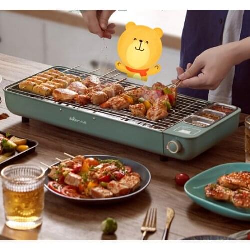 Household indoor multi-functional large capacity self-help small square electric oven J03