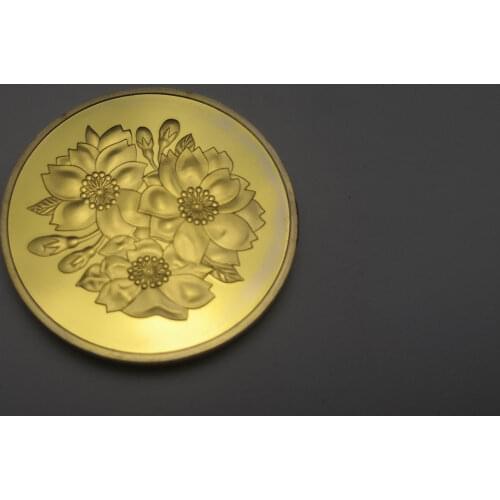 Japan Cherry Blossoms Gold Plated Coin Challenge Commemorative Coins