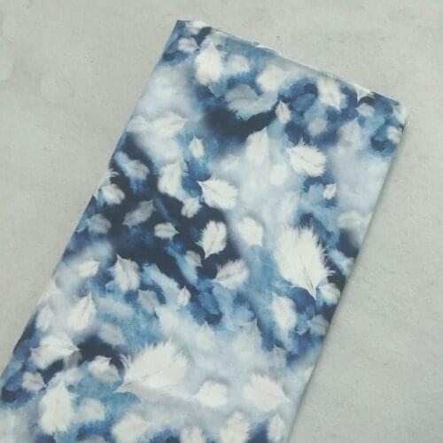 Brand New Flying White Feather Printed Cotton Fabric 50x105cm Design 014 Fabric Patchwork for Cloth Dress Party Home Decor