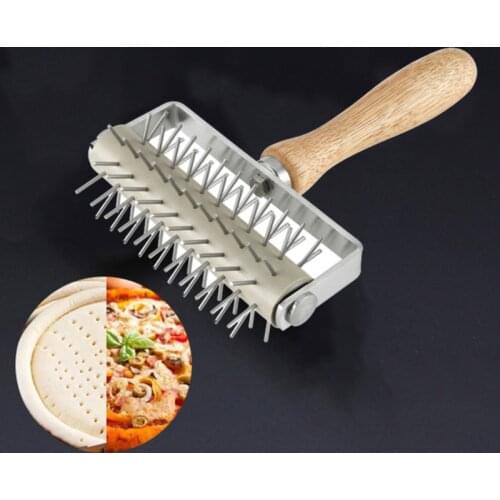 New Stainless Steel Wheel Pizza Bread Needle Punch Roller Pie Pastry Dough Pitter Durable Wooden Handle Bakeware Pizza 2020 New