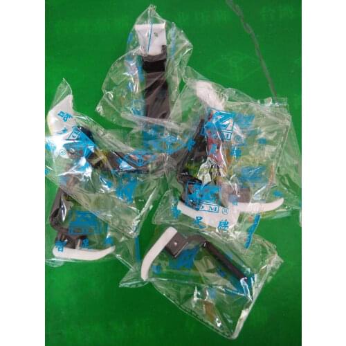 Industrial sewing machine accessories double needle lockstitch universal pressure foot flat bottom rubber presser foot