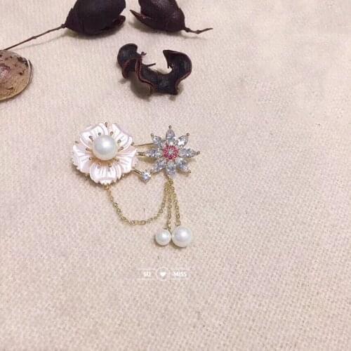 Free shippingvintage jewelry natural shell flower brooch pin DIY pearl with chain brooches scarf buckle lady jewelry accessories
