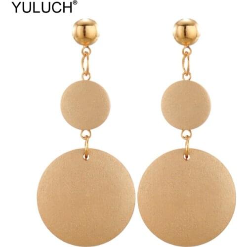 YULUCH 2019 Fashion Gold Round Pompom Stud Wood Chip Earings Vintage Pom Pom Statement Earrings For Women Lady Girls Party Gifts