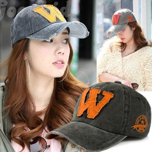 Mens and Womens Outdoor W Letter Baseball Cap Embroidery Letters Korean Version Of The Trendy Peaked Cap Sun Hat