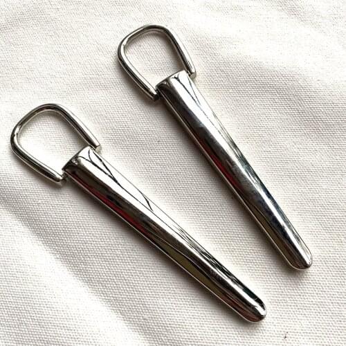 High quality metal fitting hardware bags accessories screw square Hanger Connector hanger wholesale