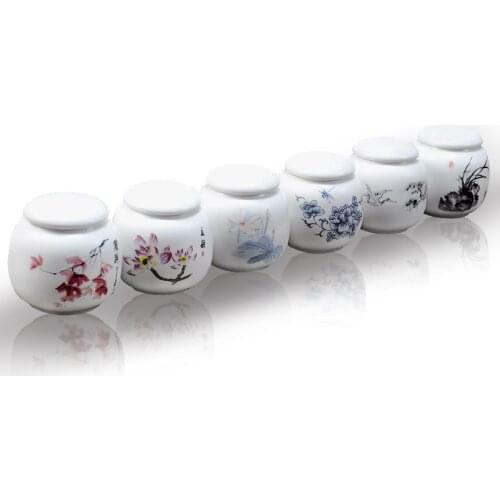 Kurisuta Storage Jars