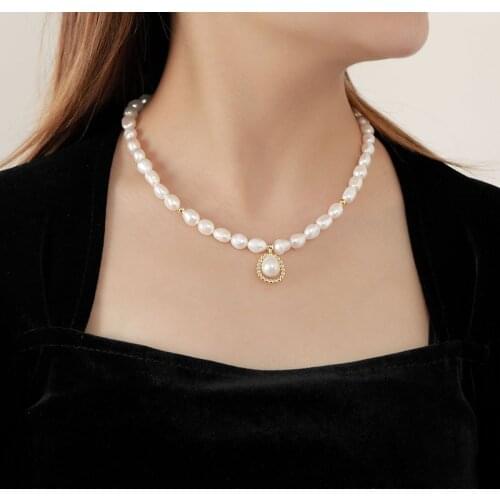 Silvology 925 Sterling Silver Water Drop Pearl Pendant Necklace for Women Elegant Palace Luxury Necklace Ladies Fashion Jewelry