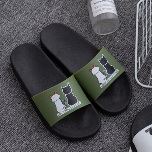 2020 The latest cartoon Sandals Mens indoor and outdoor anti slip soft soles wear resistant Fashion mens Slippers Women shoes