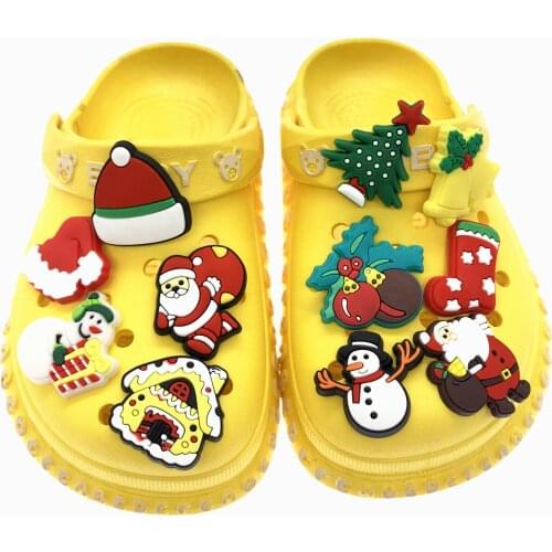 Wholesale 100PCS Santa Claus Hat Sock Croc Jibz Buckle Shoes Charms Silicone DIY Shoes Decoration For Kids X-mas Party Gifts