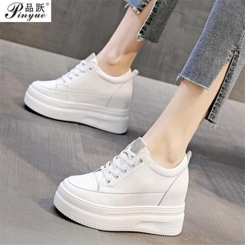 Pinyue Leather Pumps