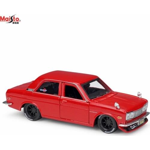 Maisto 1:24 Modified car 1971 Datsun 510 Assembled simulation alloy car model crafts decoration collection toy tools