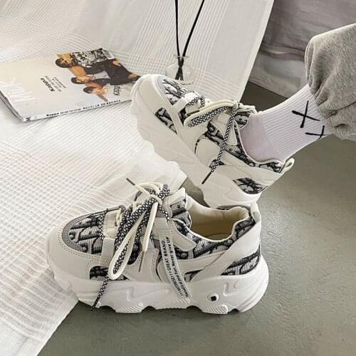 2021 Fashion Women Chunky Sneakers Platform Breathable Comfort Running Casual Thick Sole Sport Shoes For Woman White Ladies Shoe