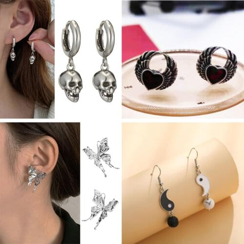 Retro Small Red Heart Wing Stud Earrings Gothic Red Blood Heart Earrings Wing Ear Stud Earring for Women Fashion Jewelry