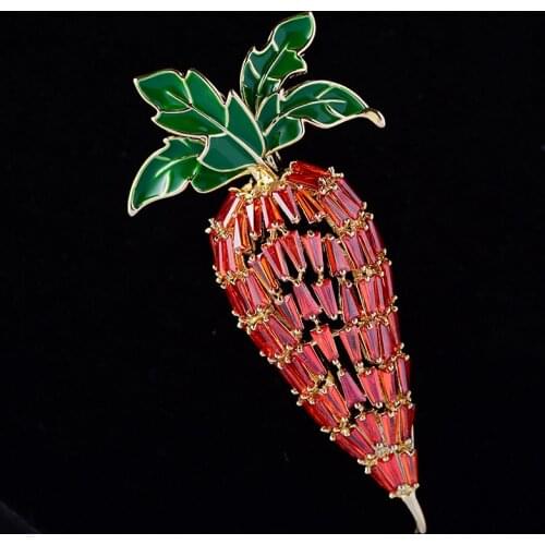 Luxury Rhinestone Zircon Carrot Radish Brooches for Women Accessories Pins Crystal Fruit Christmas Brooch Pin Badge Jewelry Gift