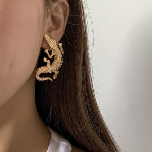 Trendy Metal Animal Earrings Womens Hiphop/Rock Three-dimensional Golden Alloy Crocodile Stud Earrings Jewelry for Girls