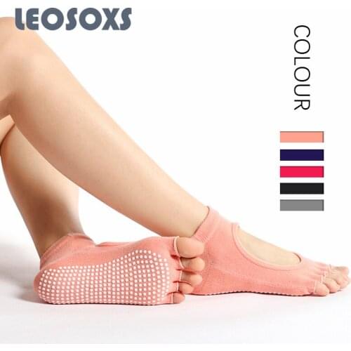 Hot Breathable Anti-friction Women Yoga Socks Silicone Non Slip Pilates Barre Breathable Sports Dance Socks Slippers With Grips