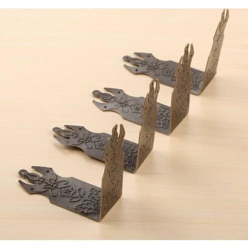 4pcs/kit Antique Bronze Corner Vintage Lace Pattern Iron Protector Guard 69*69*29mm Jewelry Wine Gift Wood Box Table Leg w/Nail