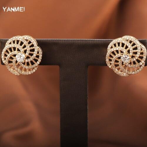 Spiral Hollow Round Geometric Stud Earrings Fashion Flower Luxury Shiny Stud Earrings for Women High Quality Banquet Jewelry