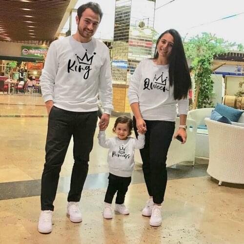 Autumn Winter Family Matching Outfits Clothes Long Sleeve King Queen Letter Mother Father Daughter Son Sweatshirt Kids Tee Tops
