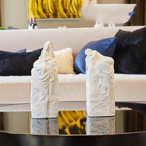 Simple Modern Resin Sleeping Beauty Audio Ornaments Art Home Livingroom Table Figurines Crafts Hotel Desktop Furnishing Decor