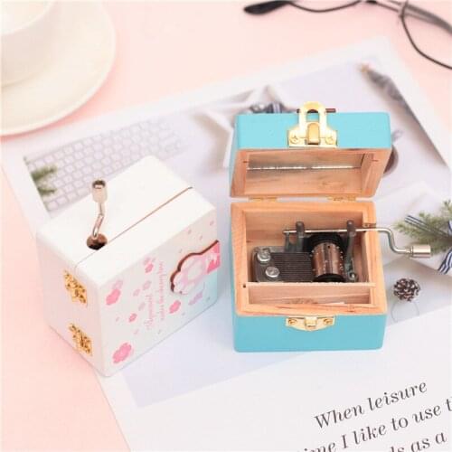 2020 New Cute Cartoon Cat Paw Pappern Hand Crank Music Box Toy for Gift Home Ornament Wooden Music Boxes For Childrens Gifts