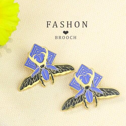 1PC Butterfly Moth Brooch Enamel Pins Custom Moon Phase Brooch Bag Clothes Lapel Pin Gothic Badge Jewelry Gift for Kids Friends