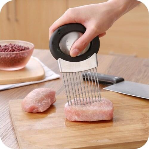 New Arrival 2 In 1 Onion Slicer Holder Odor Remover Kitchen Gadgets Accessories Vegetable Tools
