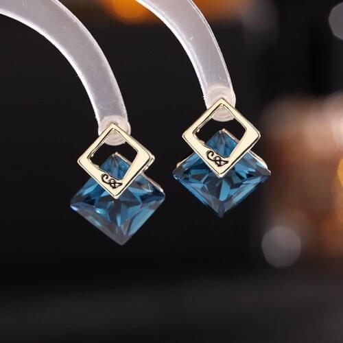 2021 Beautiful Blue and Purple Crystal Color Earrings Summer Jewelry for Women Rhombus Earring Studs Accessories