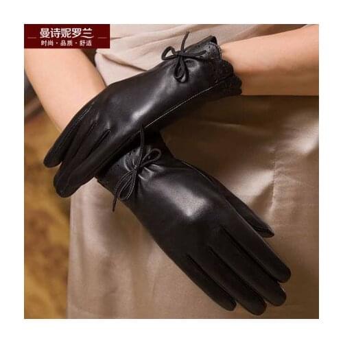 Sheepskin gloves woman genuine leather telefingers gloves female Winter Thickening Keep Warm short touch screen gloves MLZ011