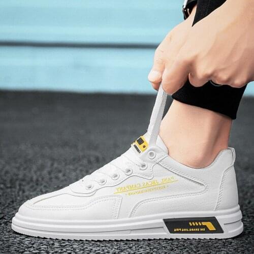 New Men Board Shoes Sneakers Comfort Breathable Fashion Trend Mens Casual Shoes Solid Color Lace Up Outdoor Male Walking Shoes